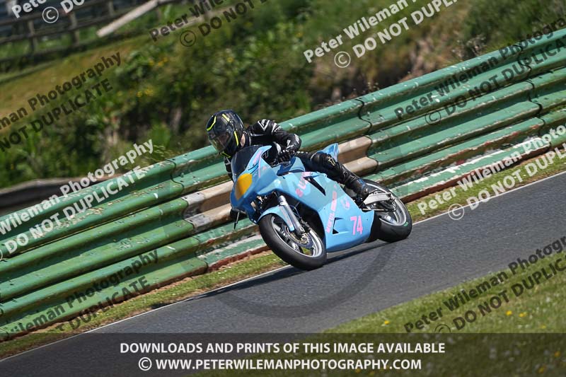 enduro digital images;event digital images;eventdigitalimages;mallory park;mallory park photographs;mallory park trackday;mallory park trackday photographs;no limits trackdays;peter wileman photography;racing digital images;trackday digital images;trackday photos